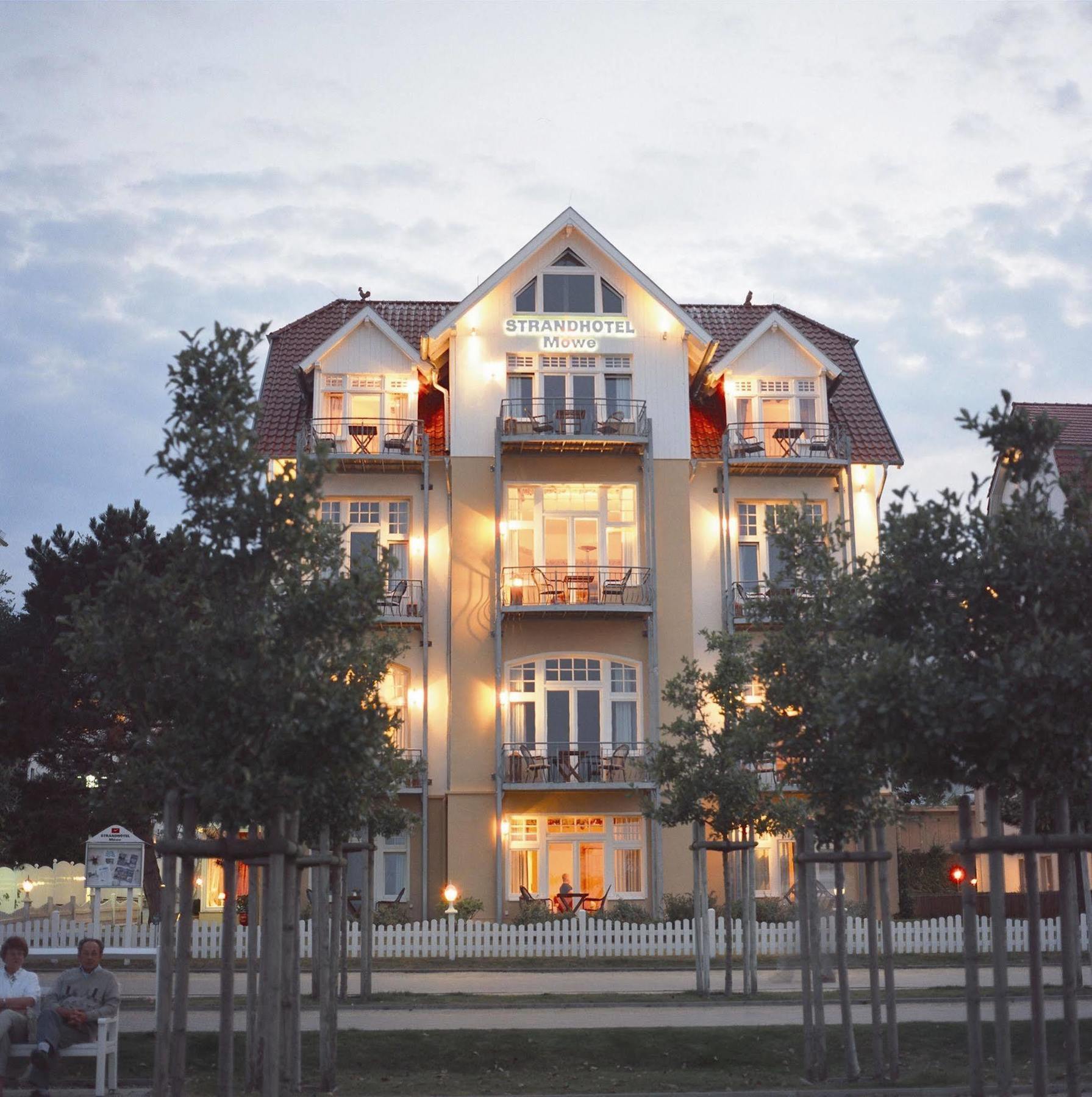 Strandhotel Moewe Heringsdorf  Exterior photo